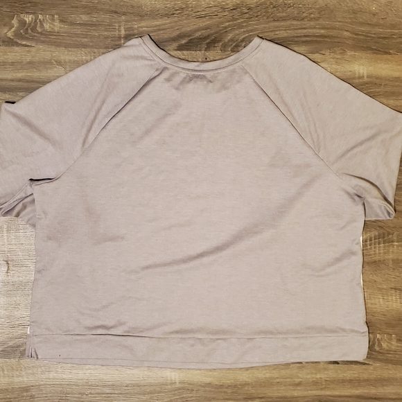 Quilted Front Raglan Tee - Picture 4 of 4
